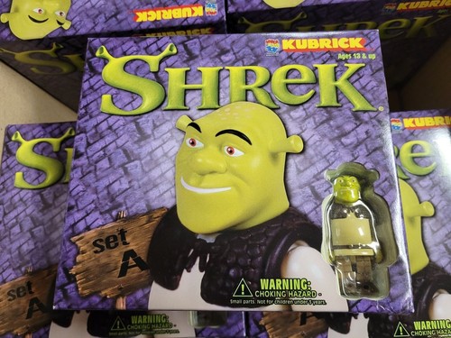 Kubrick shrek set - a,